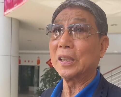 第二节广厦外线手感火热连连命中三分将分差拉开，四川进攻效率下降，半场过后广厦领先到14分。